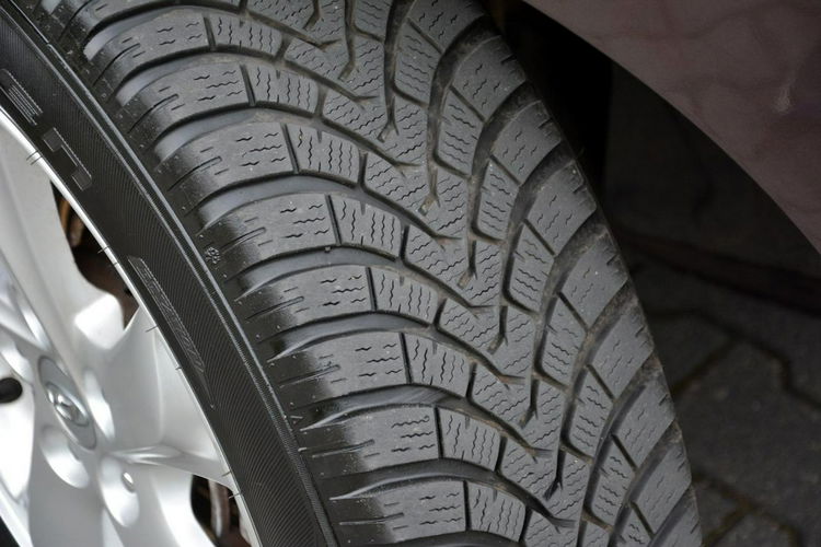 Hyundai ix35 2.0(163KM) Premium Skóry Navi Kamera Parktronic Hak zdjęcie 37