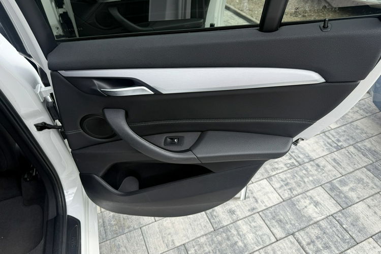 BMW X1 Bardzo zadbana zdjęcie 10