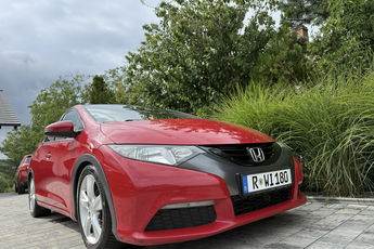 Honda Civic 1.8 V TEC Zadbana Serwisowana z bardzo niskim przebiegiem
