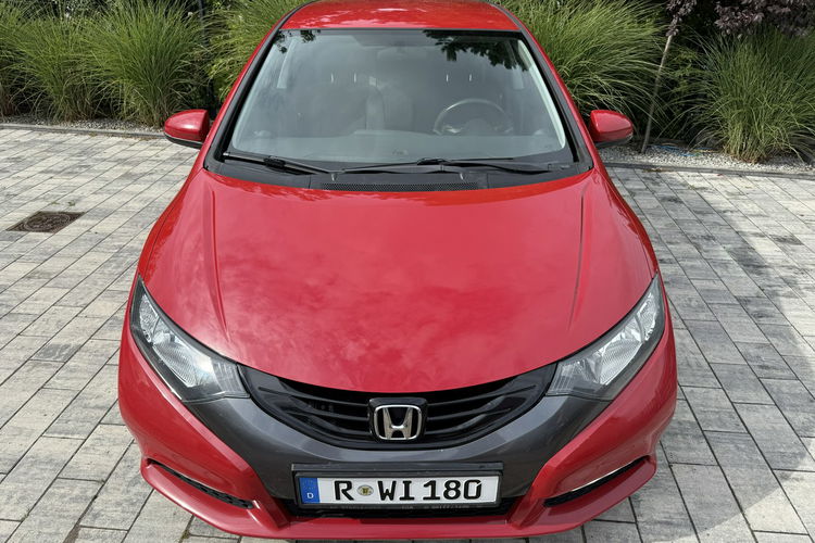 Honda Civic 1.8 V TEC Zadbana Serwisowana z bardzo niskim przebiegiem zdjęcie 33