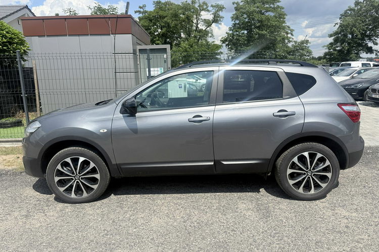 Nissan Qashqai Zadbany Bezwypadkowy Niski oryginalny przebieg zdjęcie 13