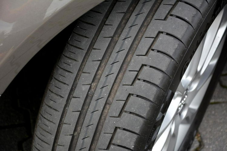 Audi A3 1.6TDI(105KM) bi-xenon Ledy Navi Parktronic Klimatronik Alu16" zdjęcie 29