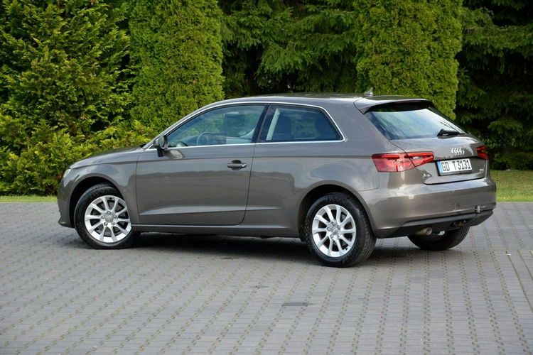 Audi A3 1.6TDI(105KM) bi-xenon Ledy Navi Parktronic Klimatronik Alu16" zdjęcie 5