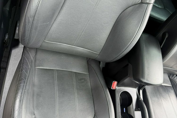 Hyundai ix35 4x4 automat FULL OPCJA zadbany zdjęcie 30