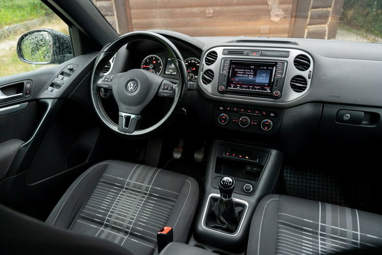Volkswagen Tiguan Lounge 2.0 TDI 150km / 4Motion / Bogate wyposażenie / Bezwypadkowy zdjęcie 44