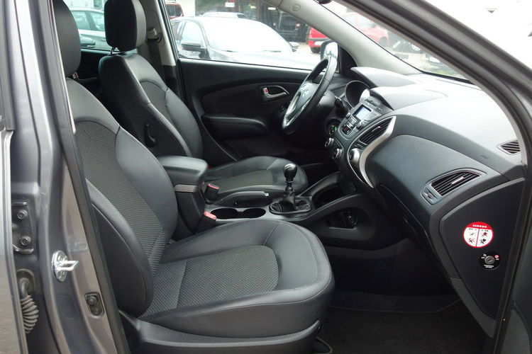 ix35 Hyundai IX35 2012 1.7 diesel 115km niski przebieg bezwypadkowy zdjęcie 15