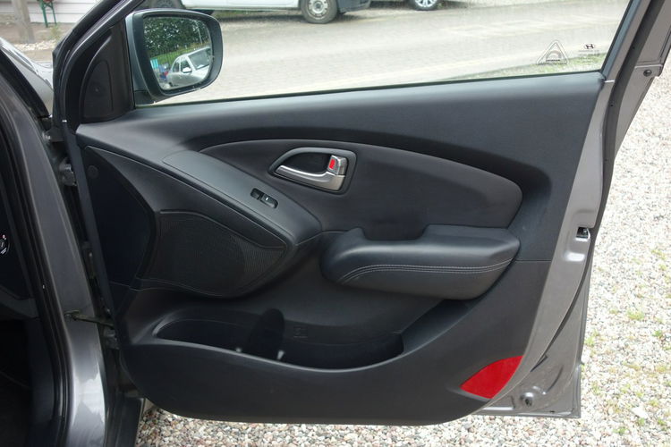 ix35 Hyundai IX35 2012 1.7 diesel 115km niski przebieg bezwypadkowy zdjęcie 16
