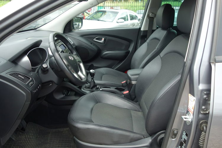 ix35 Hyundai IX35 2012 1.7 diesel 115km niski przebieg bezwypadkowy zdjęcie 8