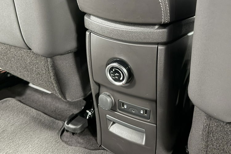 Renault Espace 1.6 TCe 200KM 4Control INITIALE Paris BOSE LED HUD Masaże zdjęcie 50