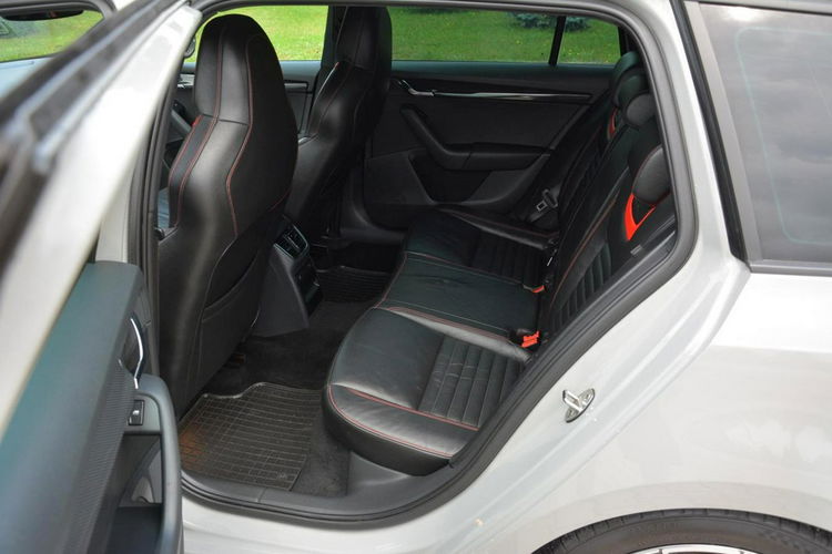 Skoda Octavia 2.0TDI(184KM)VRS Radar ACC Duża Navi Bi-Xenon Ledy Skóry 2xParkt Aso zdjęcie 18