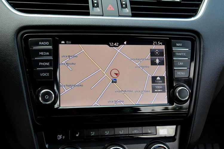 Skoda Octavia 2.0TDI(184KM)VRS Radar ACC Duża Navi Bi-Xenon Ledy Skóry 2xParkt Aso zdjęcie 31