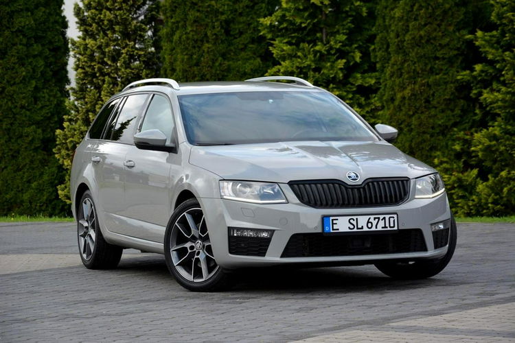 Skoda Octavia 2.0TDI(184KM)VRS Radar ACC Duża Navi Bi-Xenon Ledy Skóry 2xParkt Aso zdjęcie 9