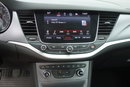 Astra Opel Astra Sports Tourer z 2017 roku z silnikiem 1.6 (1598 cm³) zdjęcie 11