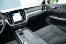 Volvo V60 Czarne Zarejestrowane 2.0B3 Mild Hybrid Serwis As.pasa Czytanie znaków zdjęcie 29