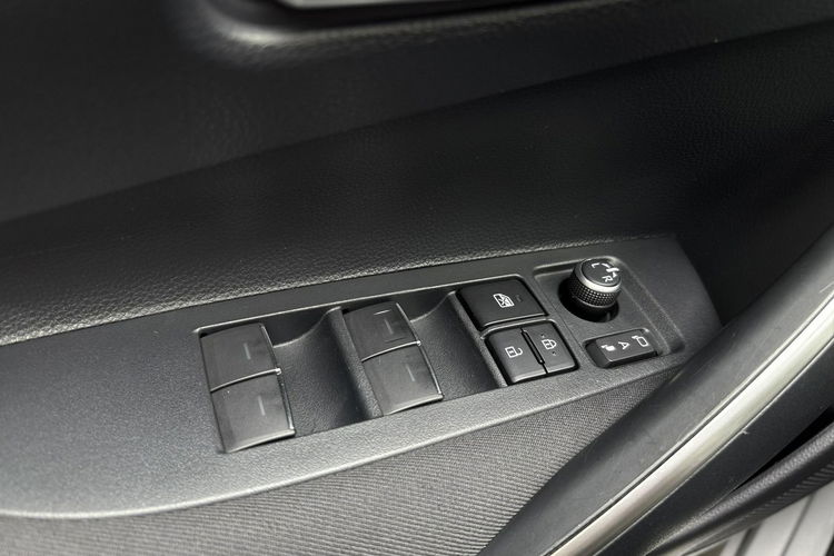 Toyota Corolla 1.8 Hybrid 122KM COMFORT TECH, salon Polska, gwarancja, FV23% zdjęcie 18