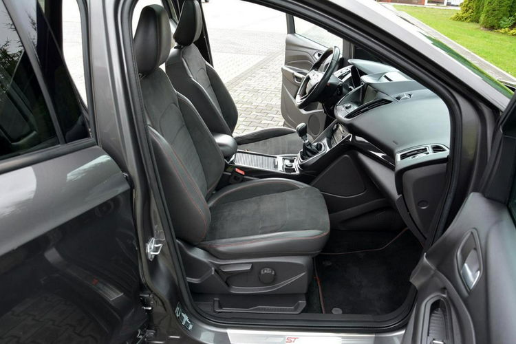 Kuga 105 tys km Lift ST-Line Navi Ledy Skóry El. klapa ParkAssist ASO FORD zdjęcie 19