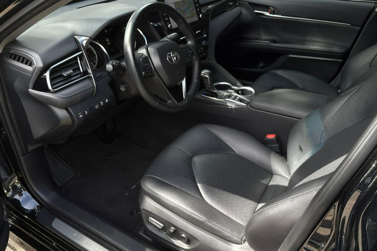 Toyota Camry 2.5 HSD 218KM EXECUTIVE, gwarancja, FV23% zdjęcie 10