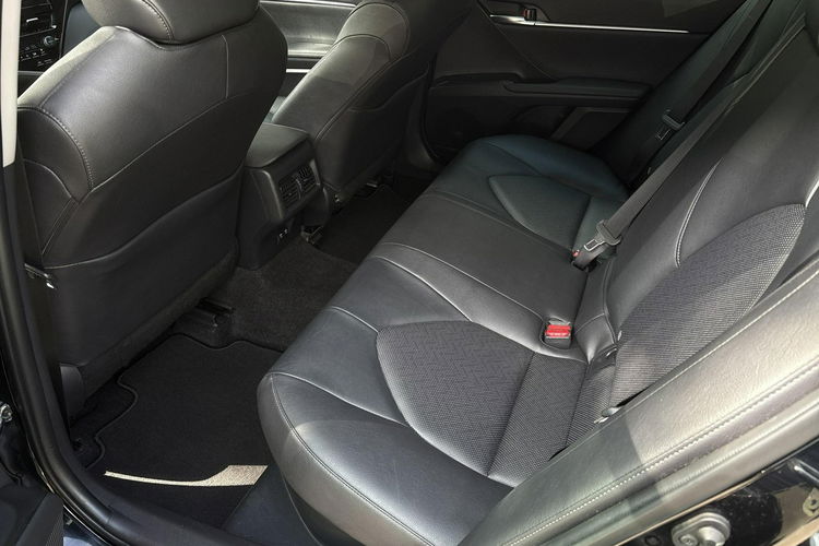 Toyota Camry 2.5 HSD 218KM EXECUTIVE, gwarancja, FV23% zdjęcie 11