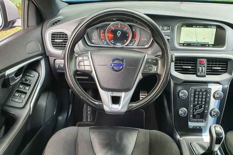 Volvo V40 2.0 D2 120KM # rDesign # NAVI # BiXenon # Skóra # Alkantara # IGIEŁKA zdjęcie 17