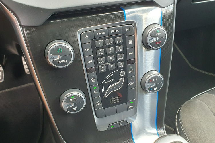 Volvo V40 2.0 D2 120KM # rDesign # NAVI # BiXenon # Skóra # Alkantara # IGIEŁKA zdjęcie 23