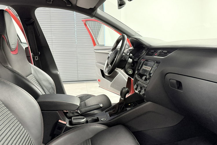 Skoda Octavia 2.0TDI 184KM RS CHALLENGE DSG VRS Mode Navi Bi-Xenon zdjęcie 29