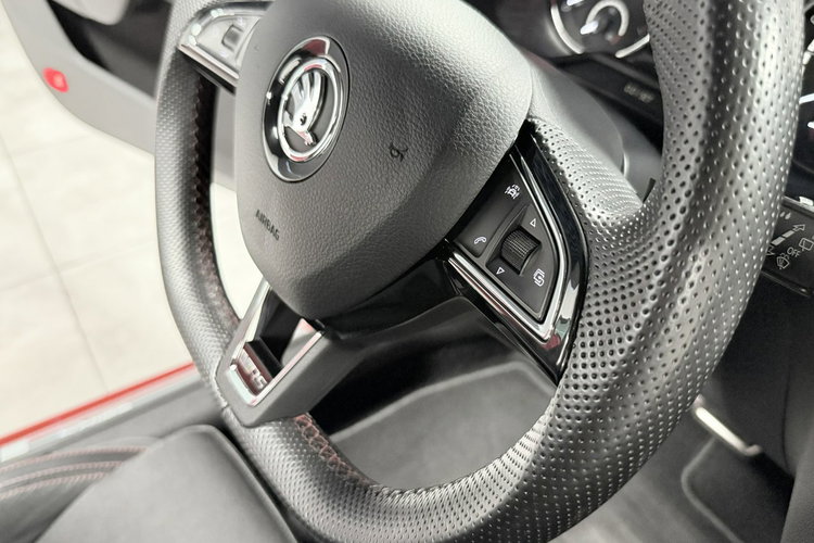 Skoda Octavia 2.0TDI 184KM RS CHALLENGE DSG VRS Mode Navi Bi-Xenon zdjęcie 31