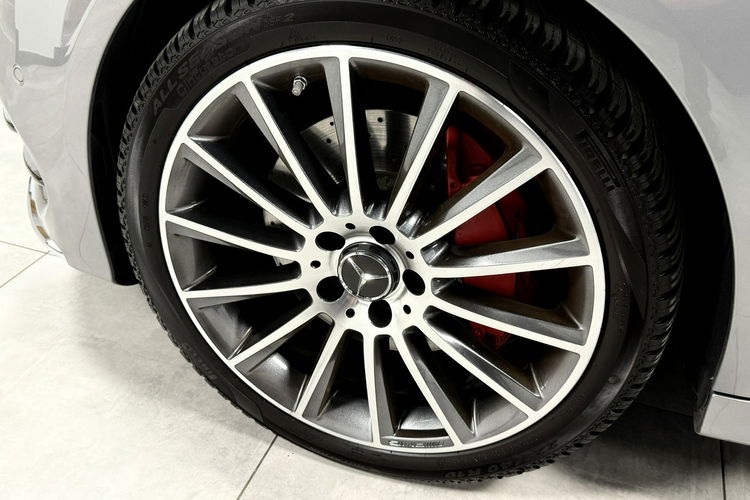Mercedes C 250 2.2CDi 204KM AMG line Dach panoramiczny 4MATIC Keyless COMAND zdjęcie 15
