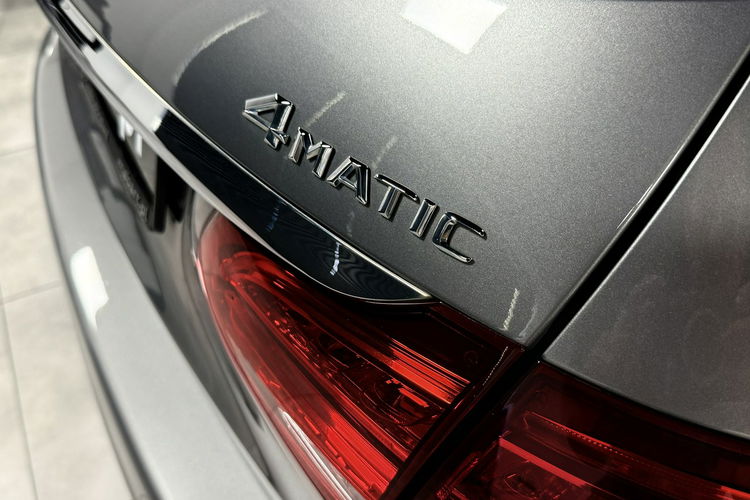 Mercedes C 250 2.2CDi 204KM AMG line Dach panoramiczny 4MATIC Keyless COMAND zdjęcie 19