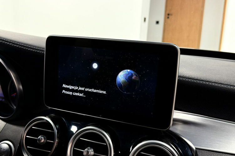 Mercedes C 250 2.2CDi 204KM AMG line Dach panoramiczny 4MATIC Keyless COMAND zdjęcie 23