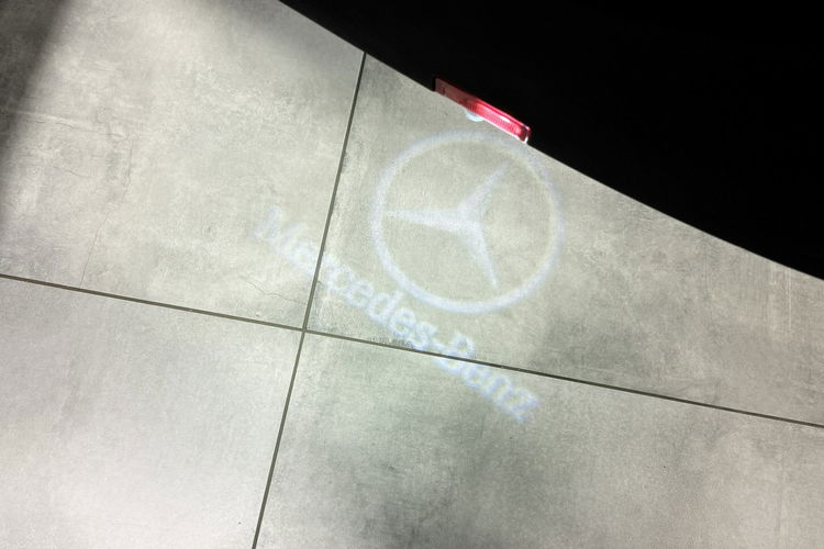 Mercedes C 250 2.2CDi 204KM AMG line Dach panoramiczny 4MATIC Keyless COMAND zdjęcie 24