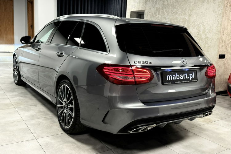 Mercedes C 250 2.2CDi 204KM AMG line Dach panoramiczny 4MATIC Keyless COMAND zdjęcie 4