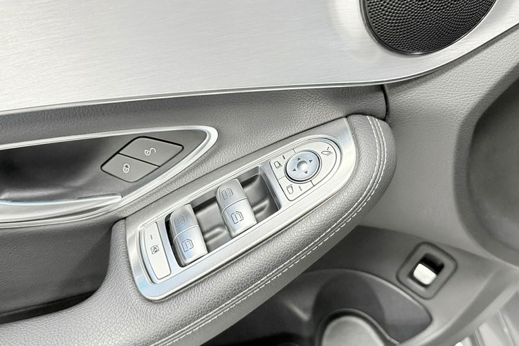 Mercedes C 250 2.2CDi 204KM AMG line Dach panoramiczny 4MATIC Keyless COMAND zdjęcie 45