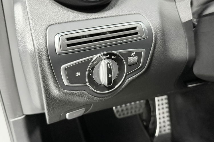 Mercedes C 250 2.2CDi 204KM AMG line Dach panoramiczny 4MATIC Keyless COMAND zdjęcie 48