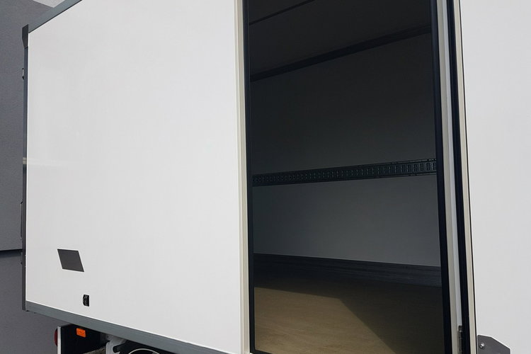 Volkswagen Crafter 3.140 MAN TGE 8EP CHŁODNIA AGREGAT 4.20x2.10x2.20 IZOTERMA GRZANIE zdjęcie 35