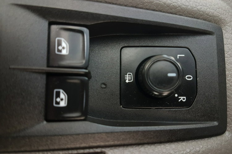 Volkswagen Crafter 3.140 MAN TGE 8EP CHŁODNIA AGREGAT 4.20x2.10x2.20 IZOTERMA GRZANIE zdjęcie 9