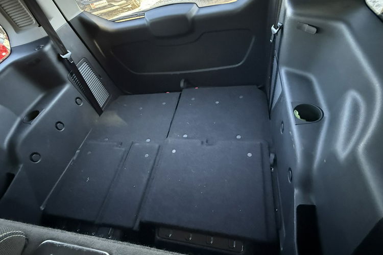 Ford Tourneo Connect Grand Connect 1.5 tdci 130 KM 7 osób. Panorama kamera Navi 1.r.gwaranc zdjęcie 22