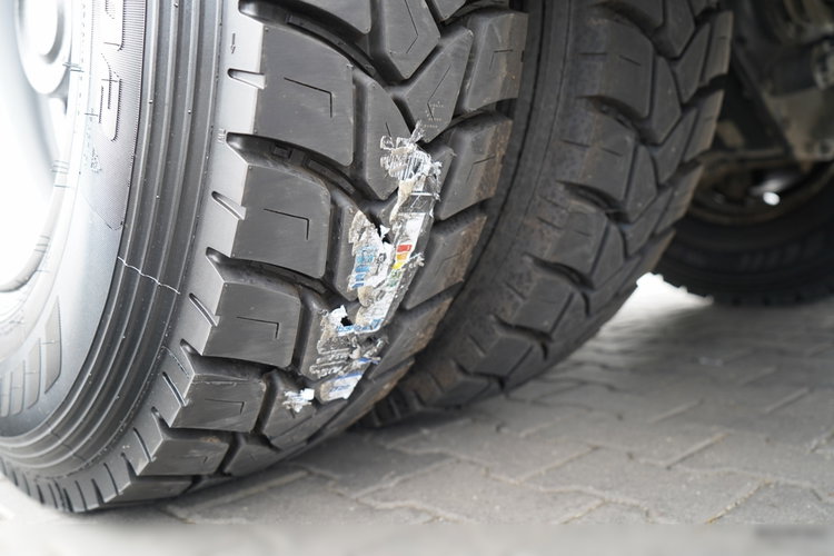 Renault C 440 / 6x4 / WYWROTKA /+ HDS PALFINGER pk 19.001 sld / HARDOX / HYDROBURTA / STEROWANIE RADIOWE/ CHWYTAK /OPONY 100% / PO KONTRAKCIE SERWISOWYM zdjęcie 27