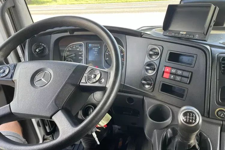 Mercedes ATEGO 816 , ładowność 3.1 tony zdjęcie 11
