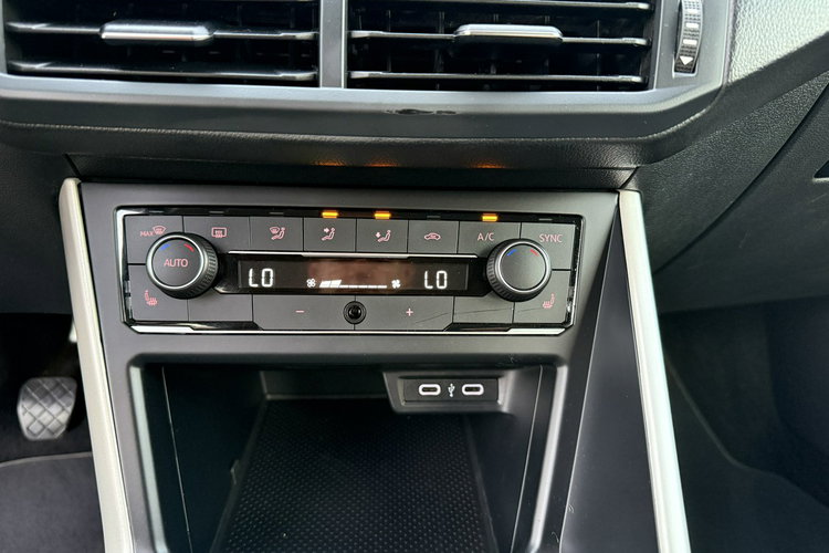 Volkswagen Polo Klimatronik. IQ-Drive. Radar. Asystent. Full-Led. zdjęcie 22