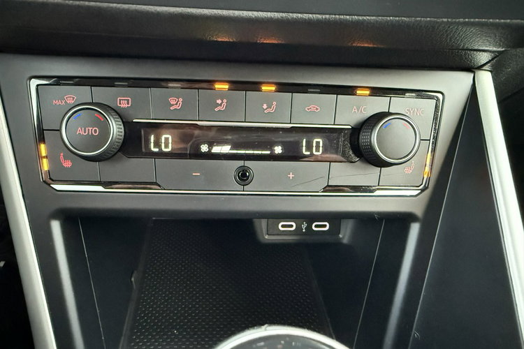 Volkswagen Polo Klimatronik. IQ-Drive. Radar. Asystent. Full-Led. zdjęcie 39