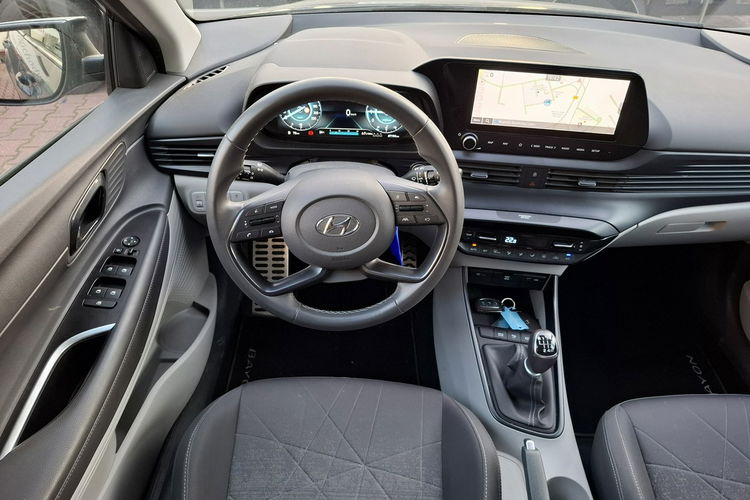 Hyundai Bayon Unikatowy. Benzyna / Hybryda. Manual. Niski, Oryginalny Przebieg. zdjęcie 10