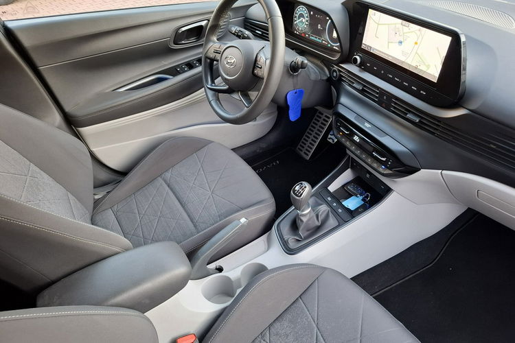 Hyundai Bayon Unikatowy. Benzyna / Hybryda. Manual. Niski, Oryginalny Przebieg. zdjęcie 22