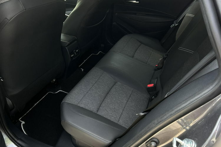 Toyota Corolla 1.8 Hybrid 140KM STYLE, salon Polska, gwarancja, FV23% zdjęcie 11