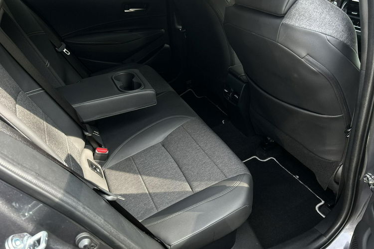Toyota Corolla 1.8 Hybrid 140KM STYLE, salon Polska, gwarancja, FV23% zdjęcie 13