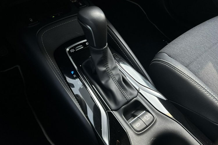 Toyota Corolla 1.8 Hybrid 140KM STYLE, salon Polska, gwarancja, FV23% zdjęcie 17