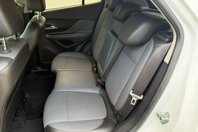 Opel Mokka 4x4 . Kamera cof. Navi. Klimatronik zdjęcie 9