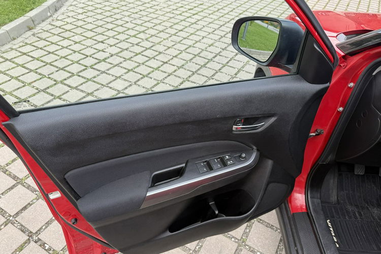 Suzuki Vitara Salon Polska. Grzane fotele. Kamera cofania. zdjęcie 17