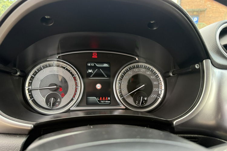 Suzuki Vitara Salon Polska. Grzane fotele. Kamera cofania. zdjęcie 20