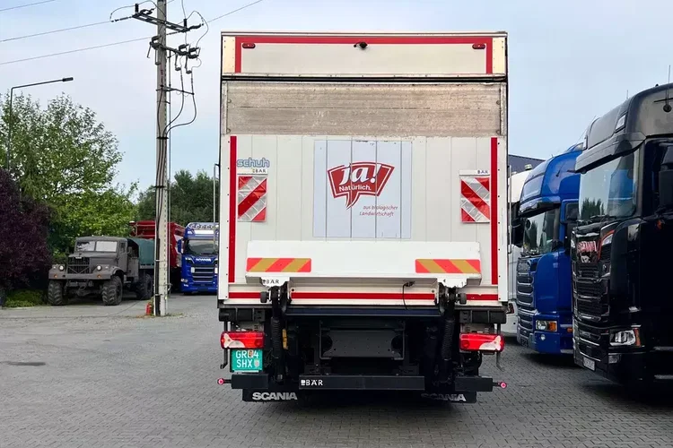 P360 scania po kontrakcie złotym idealny stan chłodnia mroźnia T-1000R 370Tkm 6x2/4 zdjęcie 11