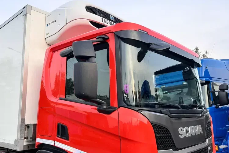 P360 scania po kontrakcie złotym idealny stan chłodnia mroźnia T-1000R 370Tkm 6x2/4 zdjęcie 16